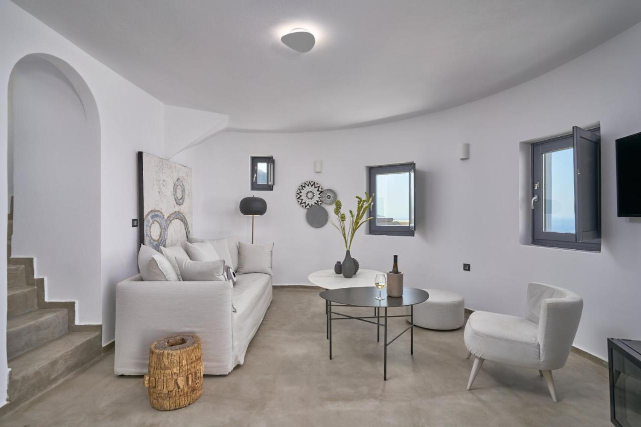 Topos Exclusive Santorini 이메로비글리 외부 사진