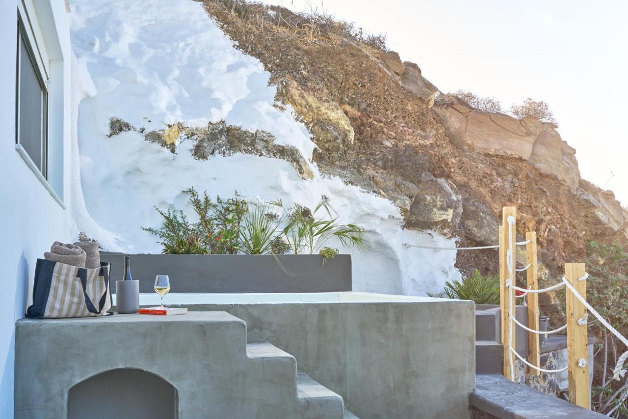 Topos Exclusive Santorini 이메로비글리 외부 사진