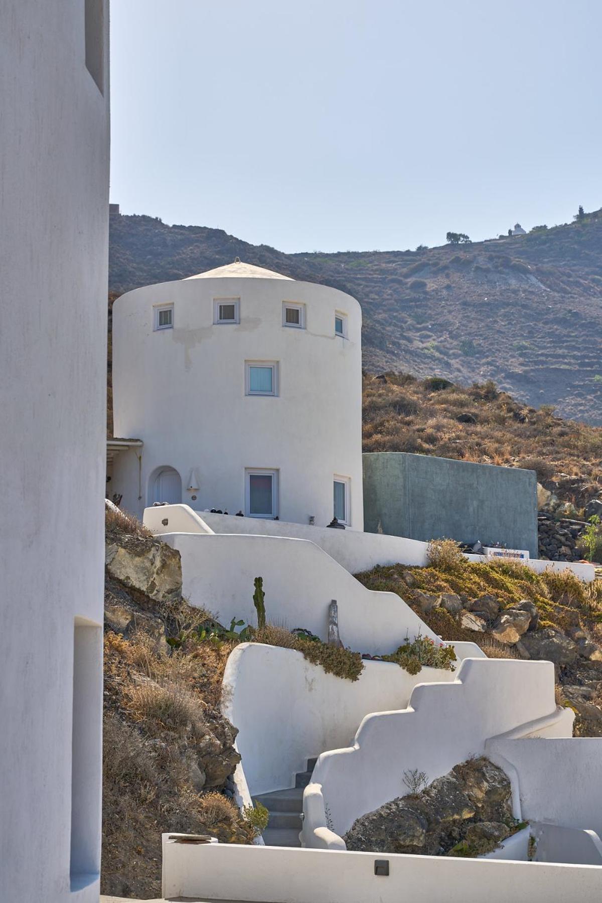 Topos Exclusive Santorini 이메로비글리 외부 사진